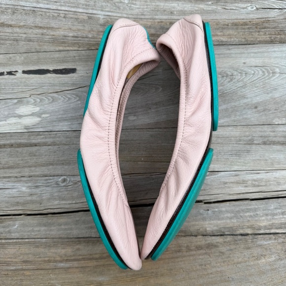 Tieks by Gavrieli Ballet Flats Pale Pink Leather Teal Sole Size 8 - Picture 3 of 11